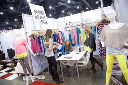 job description fashion buyer