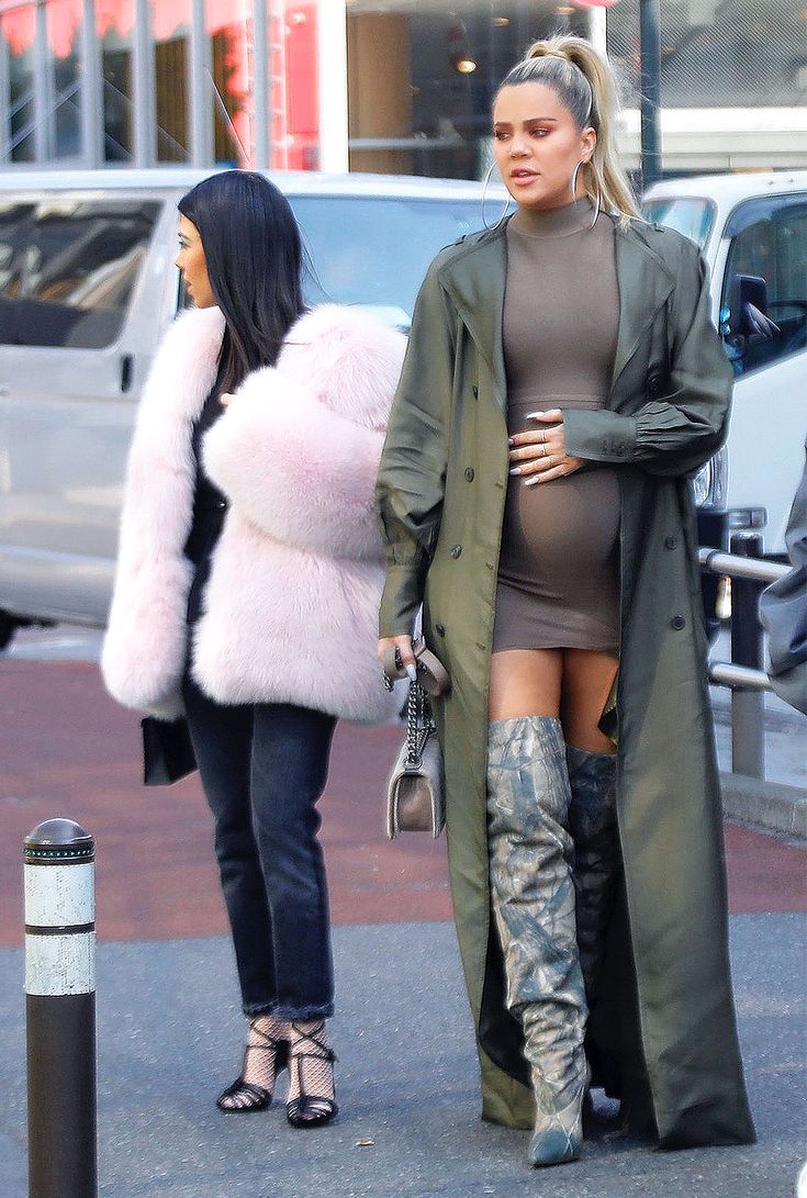 photo Autumn Knitwear Street Style modern collection images Autumn Knitwear Street Style modern collection