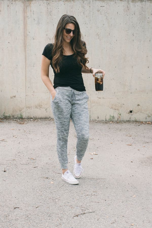 25 Laid-Back Cute Outfits to Wear to Any Super BowlParty forecast 25 Laid-Back Cute Outfits to Wear to Any Super BowlParty forecast