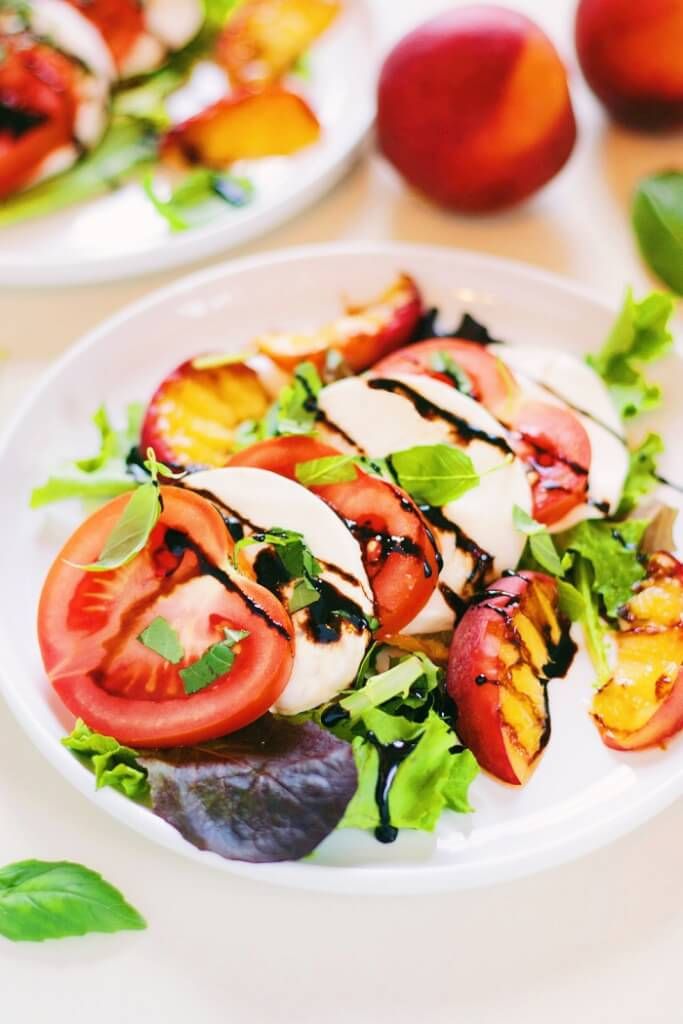 Watch 20 Awesome Recipes for Mason Jar Salads video Watch 20 Awesome Recipes for Mason Jar Salads video