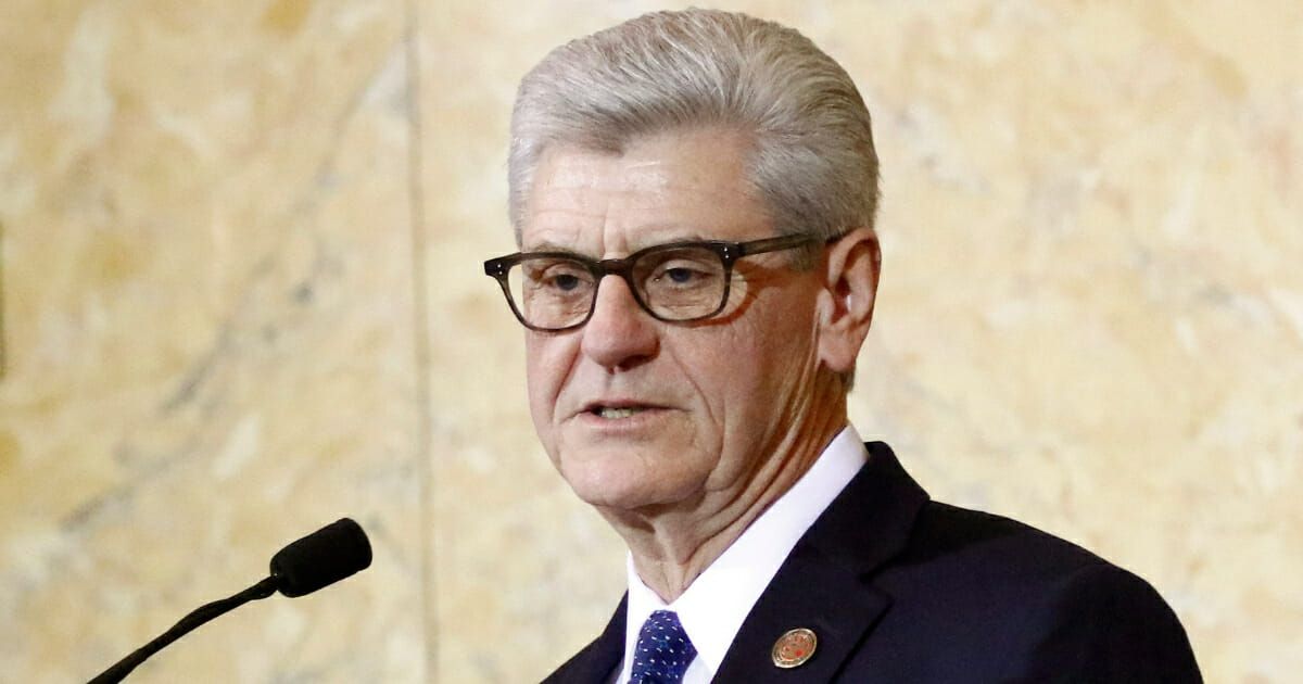 Miss. Governor Shrugs Off Lawsuit Threats, Prepares To Sign Staunchly Pro-Life Law Miss. Governor Shrugs Off Lawsuit Threats, Prepares To Sign Staunchly Pro-Life Law