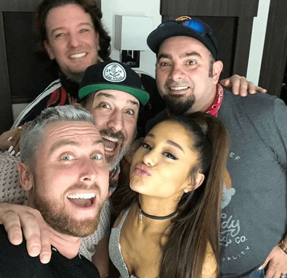Ariana Grande Surprised Everyone At Coachella With *NSYNC, And Yeah, It Was Epic! Ariana Grande Surprised Everyone At Coachella With *NSYNC, And Yeah, It Was Epic!