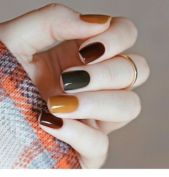 The perfect nails for fall time The perfect nails for fall time