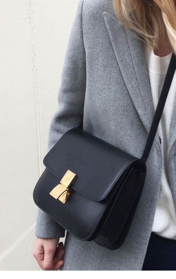 I like this black minimalist bag