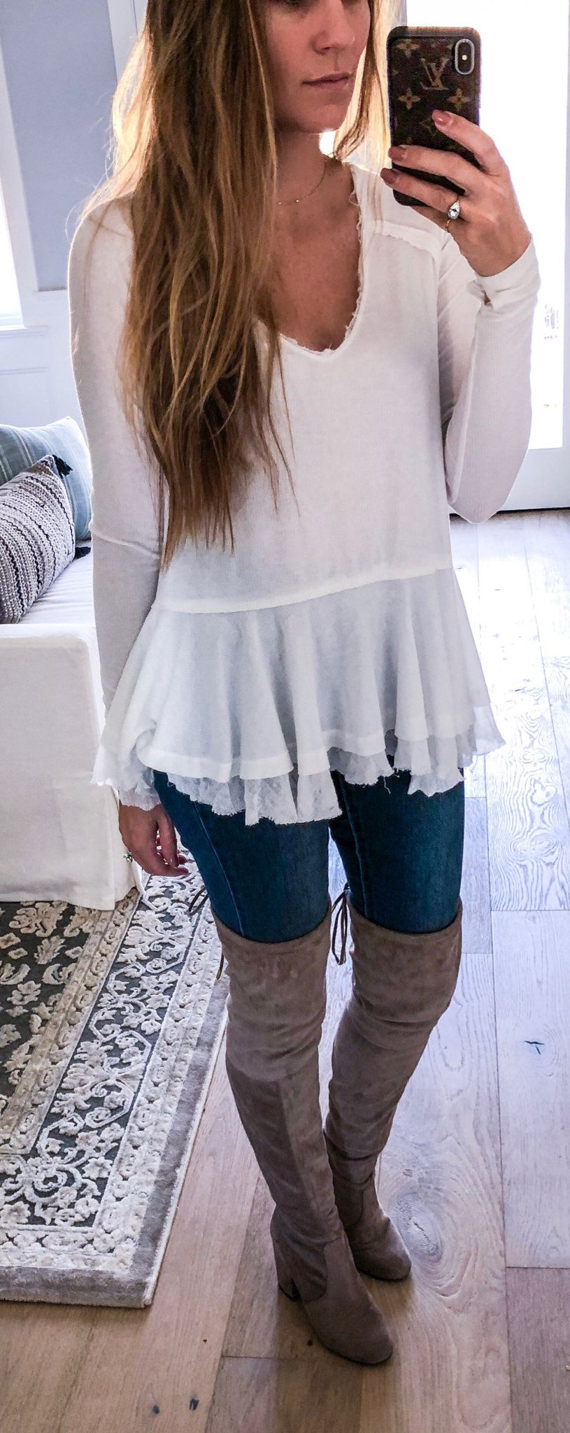 white scoop-neck long-sleeved dress