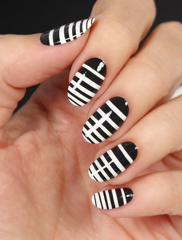 Who says monochromatic is dull? This black and white bar design is sure to prove them wrong. Source