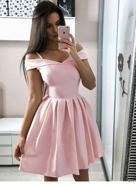 Amazing light pink dress, I want one