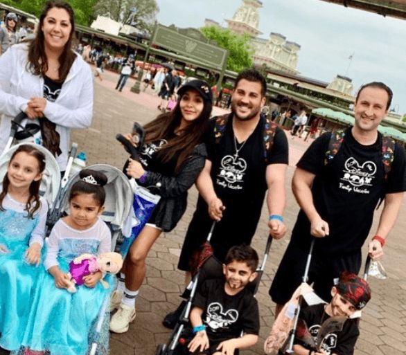 Snooki Gets Slammed For Putting Her Kids In Strollers At Disneyland Snooki Gets Slammed For Putting Her Kids In Strollers At Disneyland