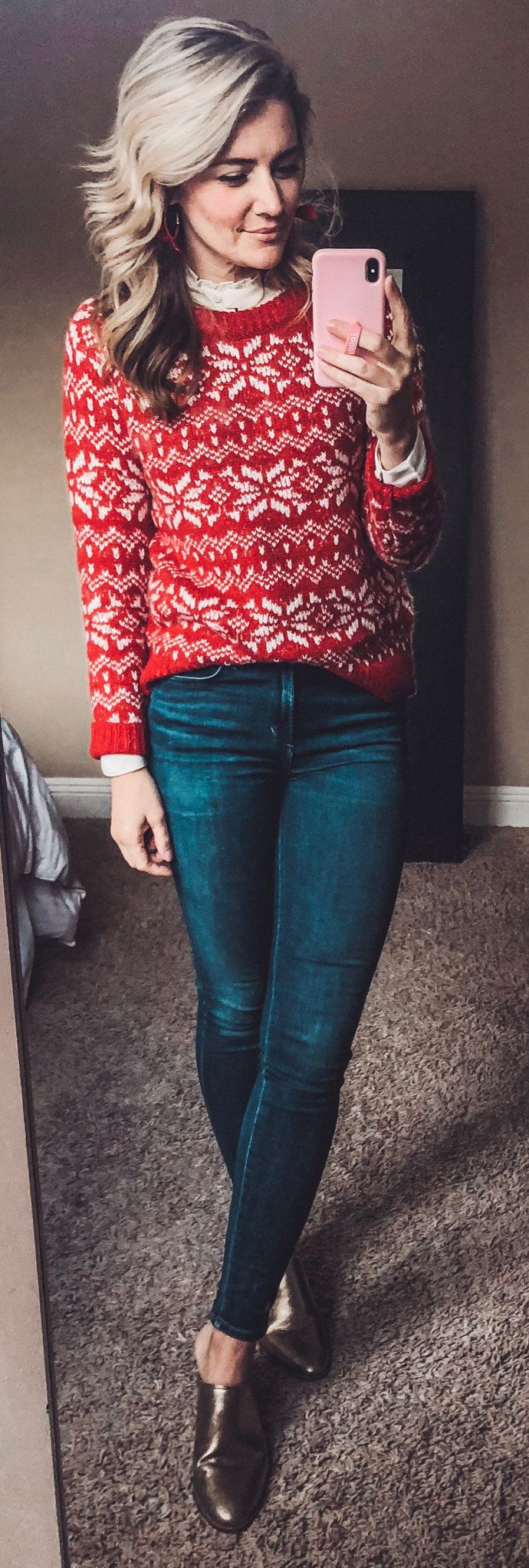 red and white floral long-sleeved shirt red and white floral long-sleeved shirt