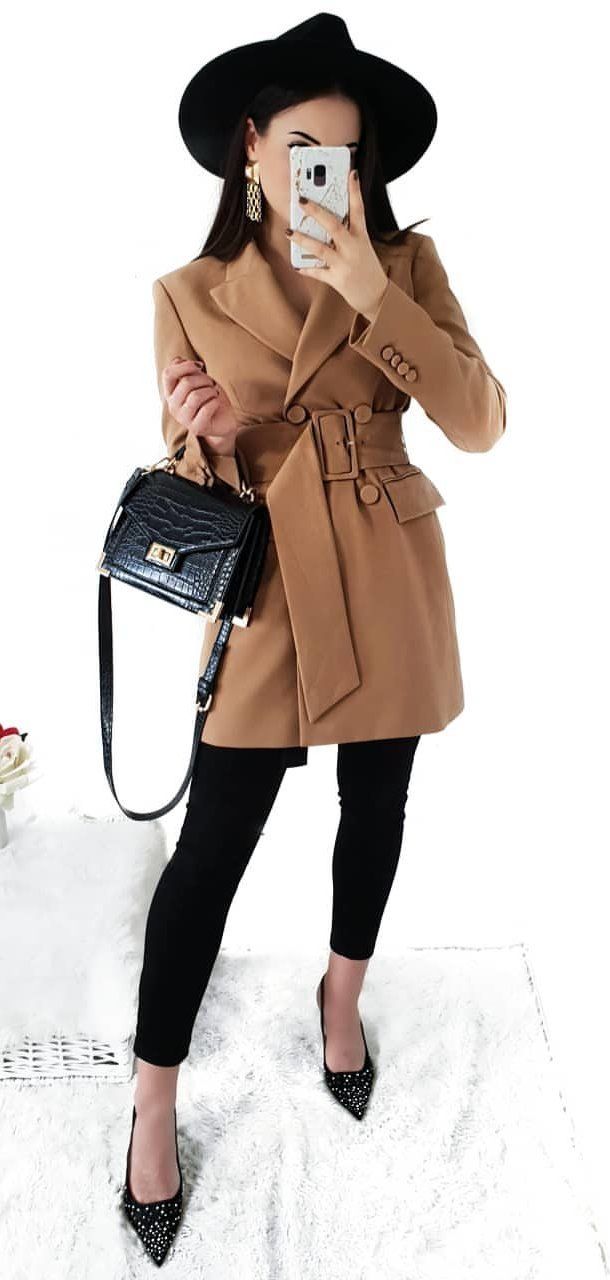 Awesome Autumn Winter Trends 2017-2018 We discover the fashion trends of the season.