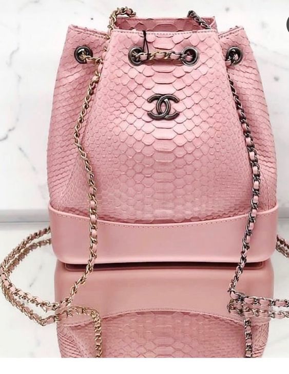 Pink bag Chanel style