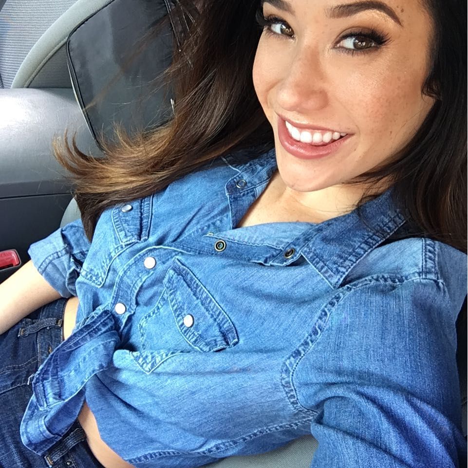 Where Does Eva Lovia Live Where Does Eva Lovia Live