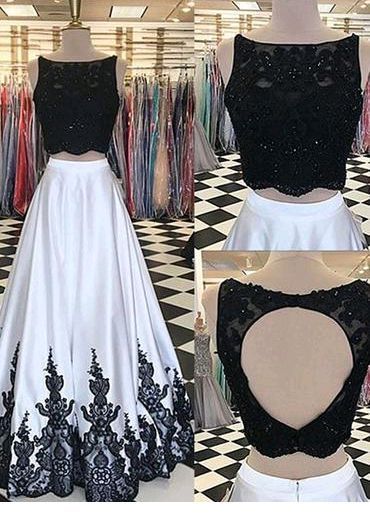 Glam black crop top and long white skirt with black details