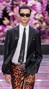 Versace Spring Summer 2020 Look 28 Up Close Detail Featuring Yang