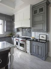 Gray Kitchen Cabinets Colors 2019 #graykitchencabinets modern gray kitchen cabin...