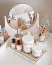 eine andere Ecke meiner Eitelkeit! - froh, diese zwei hübschen rosa Produkte zu