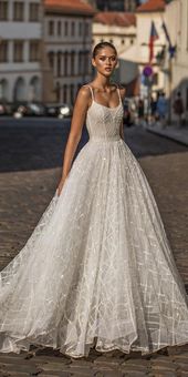 Schöne Brautkleider Helena Kolan 2019