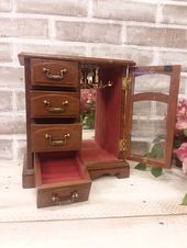 130 Vintage Jewelry Boxes ideas | vintage jewelry box, wooden ...