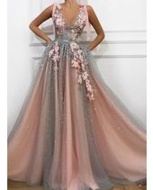 Das Bild kann enthalten: eine oder mehrere Persone... - #abschlussball #Bild #da...