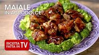 COSTINE DI MAIALE IN AGRODOLCE DI BENEDETTA - FATTO IN CASA PER VOI CON BENEDETTA ROSSI - "Costine di maiale ricoperte da una deliziosa salsa agrodolce, profumate con olio aromatizzato. Un piatto 'fusion' da leccarsi i baffi! Benedetta ha avuto modo di gustare la vera cucina cinese grazie a Wenny, una sua cara amica che è anche imparentata con sua zia Giulietta. Insieme hanno pensato a una versione un pò semplificata del maiale in agrodolce, ma ugualmente gustosa e rispettosa della tradizione...