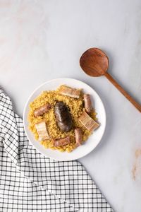 Plato de migas murcianas de La Ostia Divina. Foto de alimentación de Cristina Navarro.