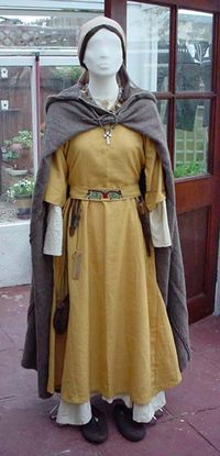 Anglian costume ca. 600. Link has details.