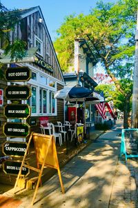 Greenport, NY, on Long Island's North Fork, is an idyllic village with picturesque marinas, upscale restaurants and unique shops. It's the perfect getaway. | Ms. Toody Goo Shoes #greenport #northfork