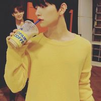 That Mingyu in the back tho