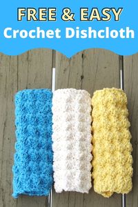 This textured crochet dishcloth pattern is perfect for beginners. The free easy pattern works up quickly. Make a few for your kitchen following this tutorial. #crochetdishcloth, #crochetdishclothpattern, #easycrochetdishcloth, #beginnercrochetdishcloth, #crochet, #freecrochetdishcloth