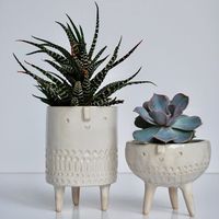 Atelier Stella Ceramics. Katharina sagt… das sieht super aus! StudioStories. liebt Upcycling Projekte. #fotografie #upcycling #diy #blumen