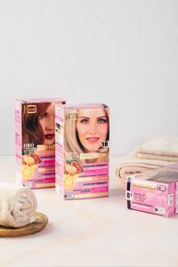 Tintes para el pelo de la marca IO Planet. Fotos de producto de coloración capilar permanente.