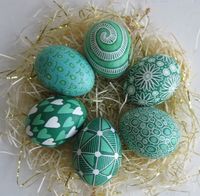 Green eggs ( craft idea-- decorate green eggs...)