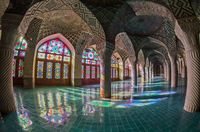 Fotografei Nasir-Ol-Molk, a mesquita mais bonita do mundo #mesquita #colorida #cor