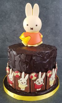 Miffy cake made by www.taartmeteenlindtje.nl