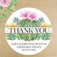 These custom floral labels make such cute wedding favors! -Joy & Chaos
