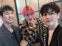 “♡ #키노 / #유토 / #우석 / #펜타곤 ♡ #오늘의_생일자는_유토다”