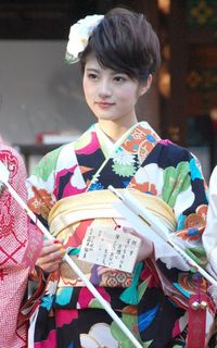 Wakatsuki Yumi (若月佑美) 1994-, Japanese Pop Star