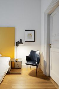 A wonderful boutique full of atmosphere and autenticity, mixing classic and vintage in a 16th-century grand city mansion.