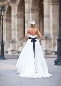 15 Most Popular Modern Wedding Dresses With Bows