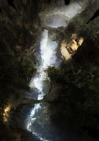 Simon Cowell - Cave pathway
