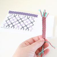 How to Read Friendship Bracelet Patterns - Dream a Little Bigger