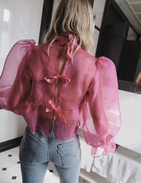 Dreamy outfits: pink organza voluminous top with jeans