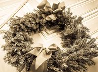 Christmas Wreath Images #christmaswreathdesignsimages #christmaswreathimages #christmaswreathimagesfree #christmaswreathspictures #imagesofchristmaswreaths #picturesofchristmaswreaths
