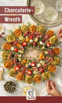 Charcuterie-Board war gestern. Jetzt gibt’s den festlichen Charcuterie-Wreath. Das Fingerfood in Kranzform passt auf jede weihnachtliche Zusammenkunft mit Familie und Freunden.