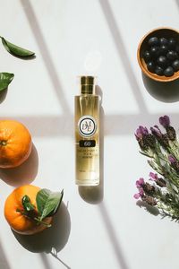 Fotografía de perfumes de La Maison des Essences. Fotos de producto realizadas por Cristina Navarro.