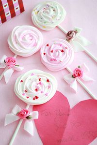 Meringue Pops