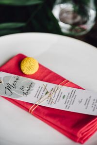 Den Artikel zum Bild findet ihr auf www.weddicted-feelings.de #weddictedfeelings #wedding #weddingblog #hochzeit #hochzeitsblog #hochzeitsblogger #hochzeitsinspiration #weddinginspiration #weddingideas #bridetobe #teambride #teambraut #wirheiraten #hochzeit2019 #hochzeit2020 #wedding2019 #hawaiiwedding #styledshoot #papeterie #hochzeitspapeterie