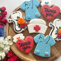 Kelly’s Cookies on Instagram: “Close ups of this set for a very special army of nurses. 🧡”