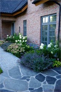 Garten // Vorgarten / schön / Landhaus - #garten #gartendeko #gartenideen #Land - #garten #landschaftsbau