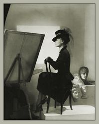 Estrella Boissevain in fashion shot, about 1938. Photo by Horst P. Horst